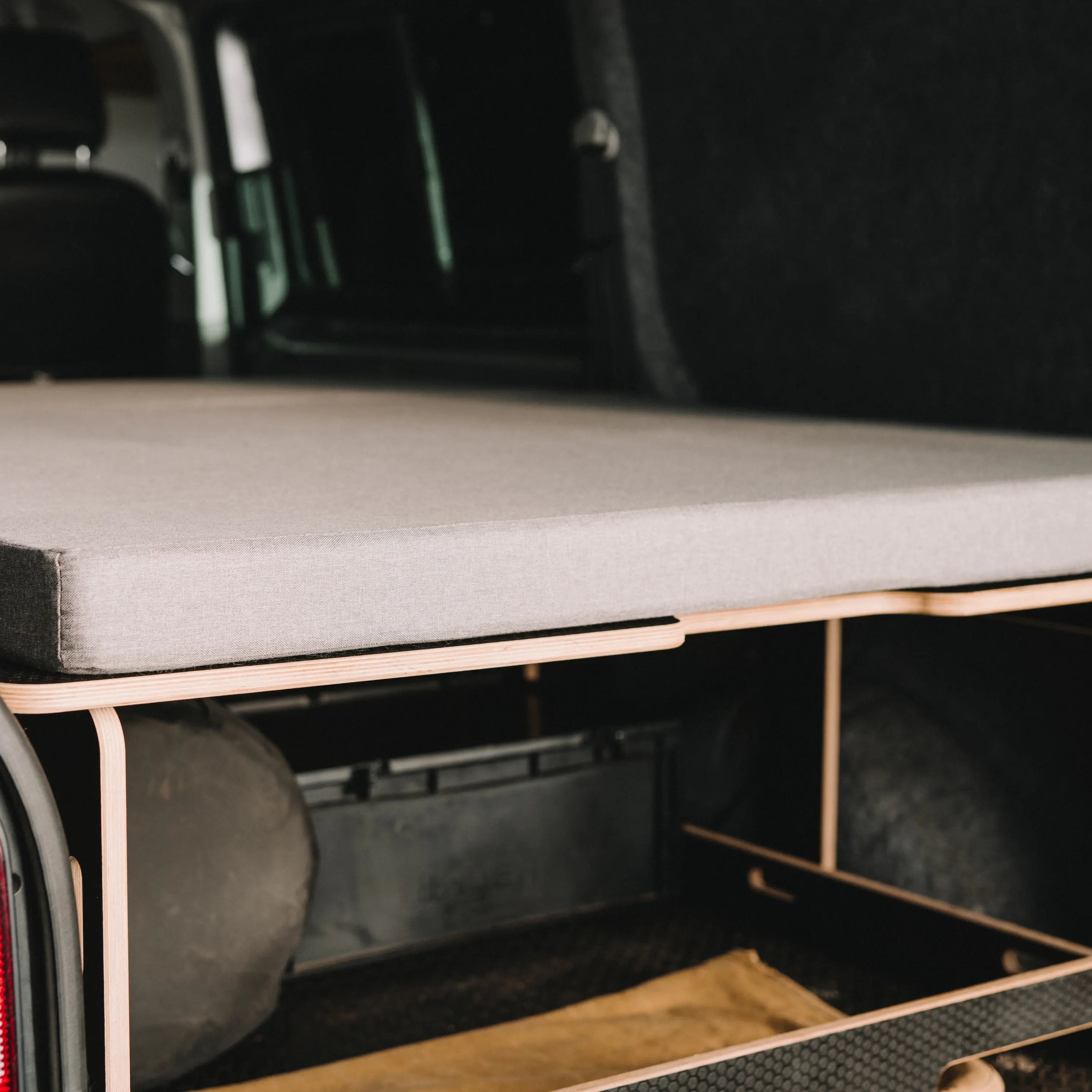 premium forty winks mattress shown in silver Transporter