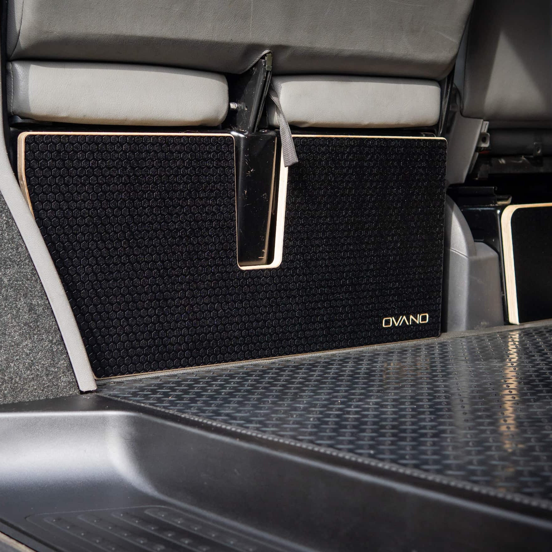 Double seat base cover for passenger seat in VW T5 & T6